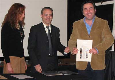 Premio "ilCorto.it 2004" a Mario Cosentino per il corto "Capolinea"